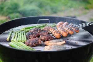 grilling-1081675_1920